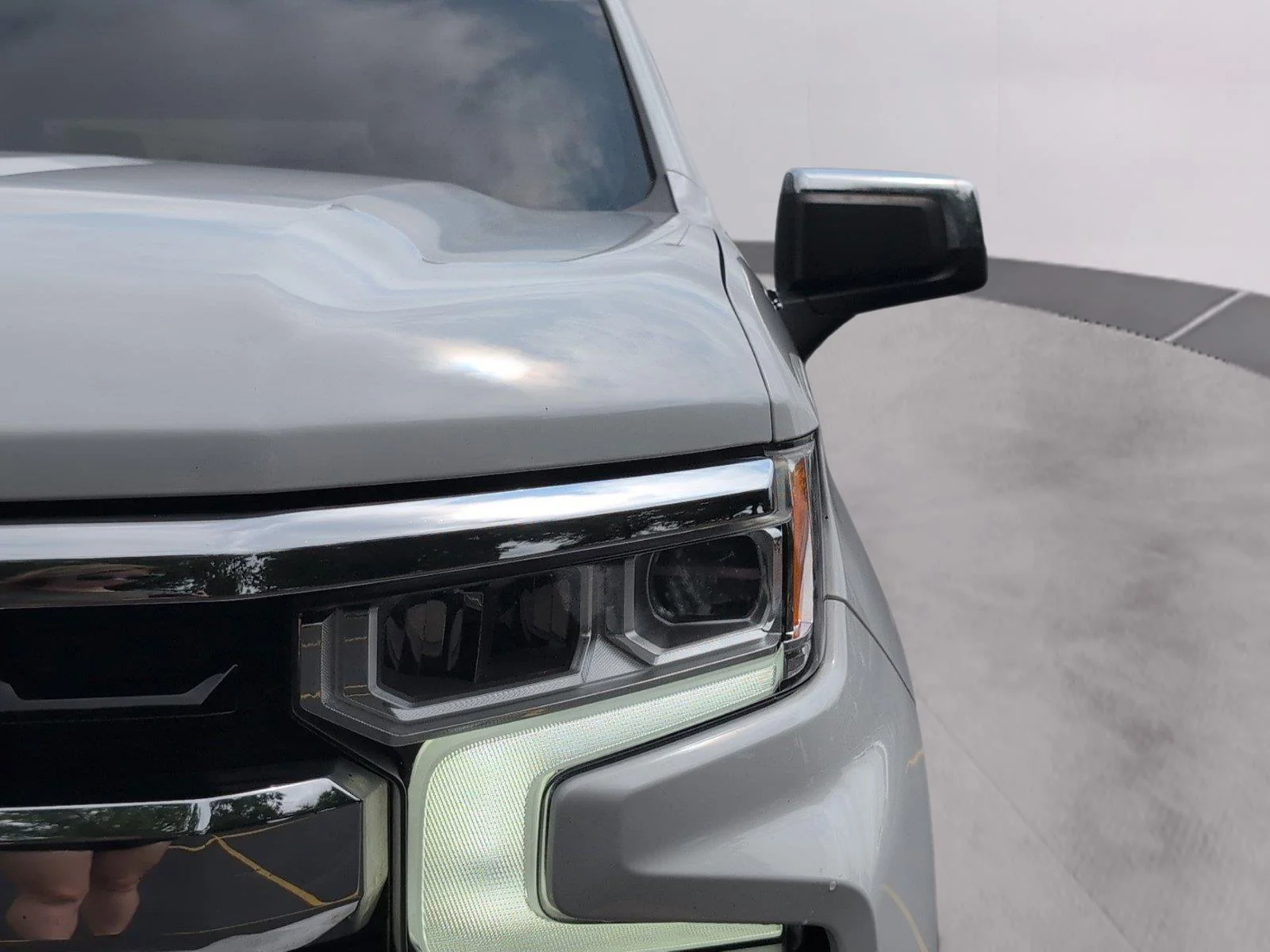 Used 2022 Summit White Chevrolet LT image 33
