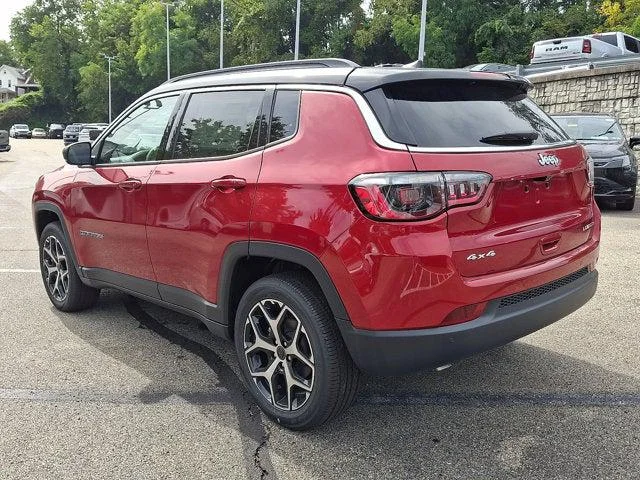 New 2026 Red Hot Pearl-Coat Exterior Paint Jeep Limited image 3