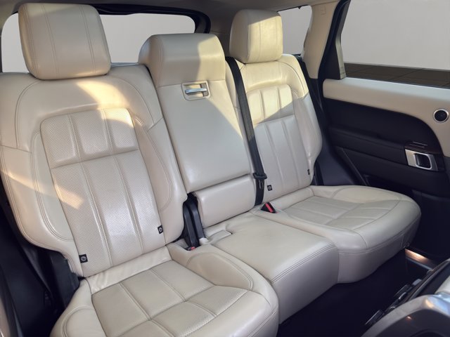 Used 2020 Blue Land Rover HSE image 20