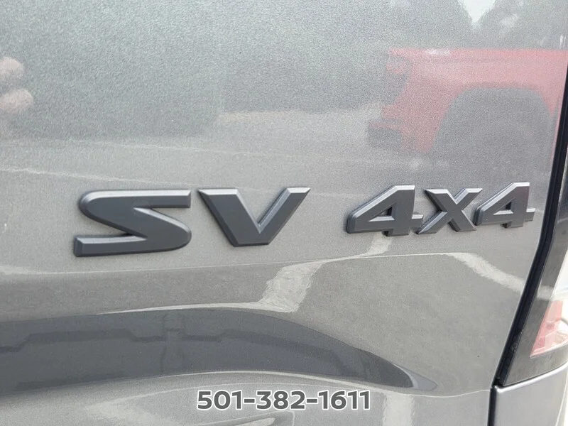 Used 2023 Gun Metallic NISSAN CREW CAB 4X4 SV AUTO *LTD AVAIL* image 14
