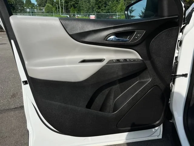 Used 2022 Summit White Chevrolet LS image 16