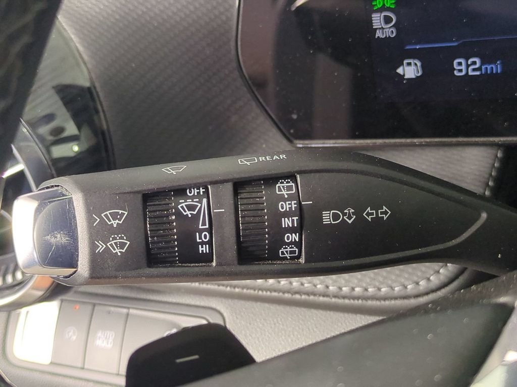 Used 2025 White Chevrolet LT image 30