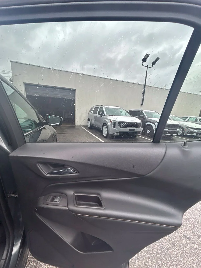 Used 2018 Gray Chevrolet Premier image 21