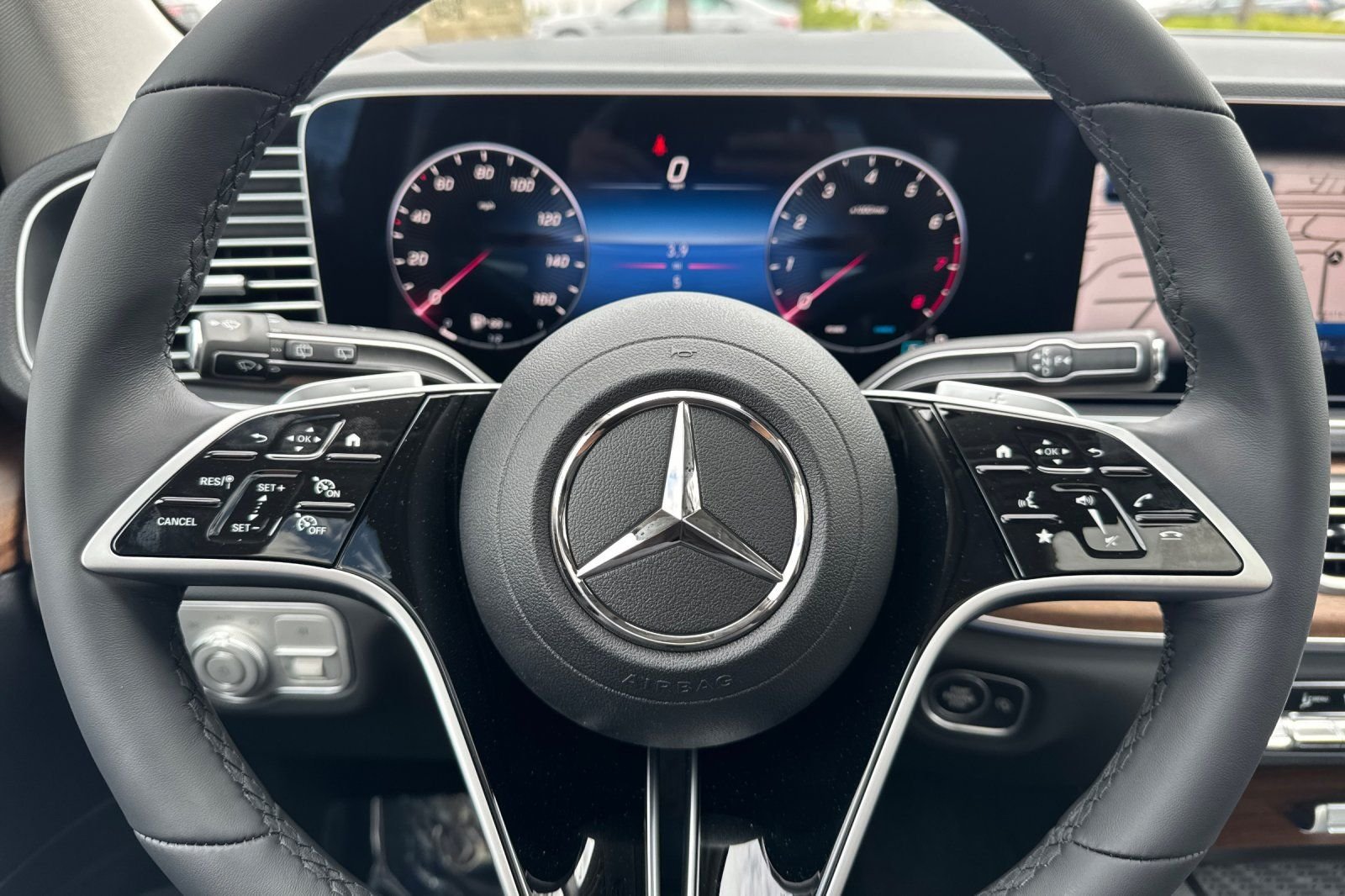 New 2026 Selenite Grey Metallic Mercedes-Benz GLE 350 image 25