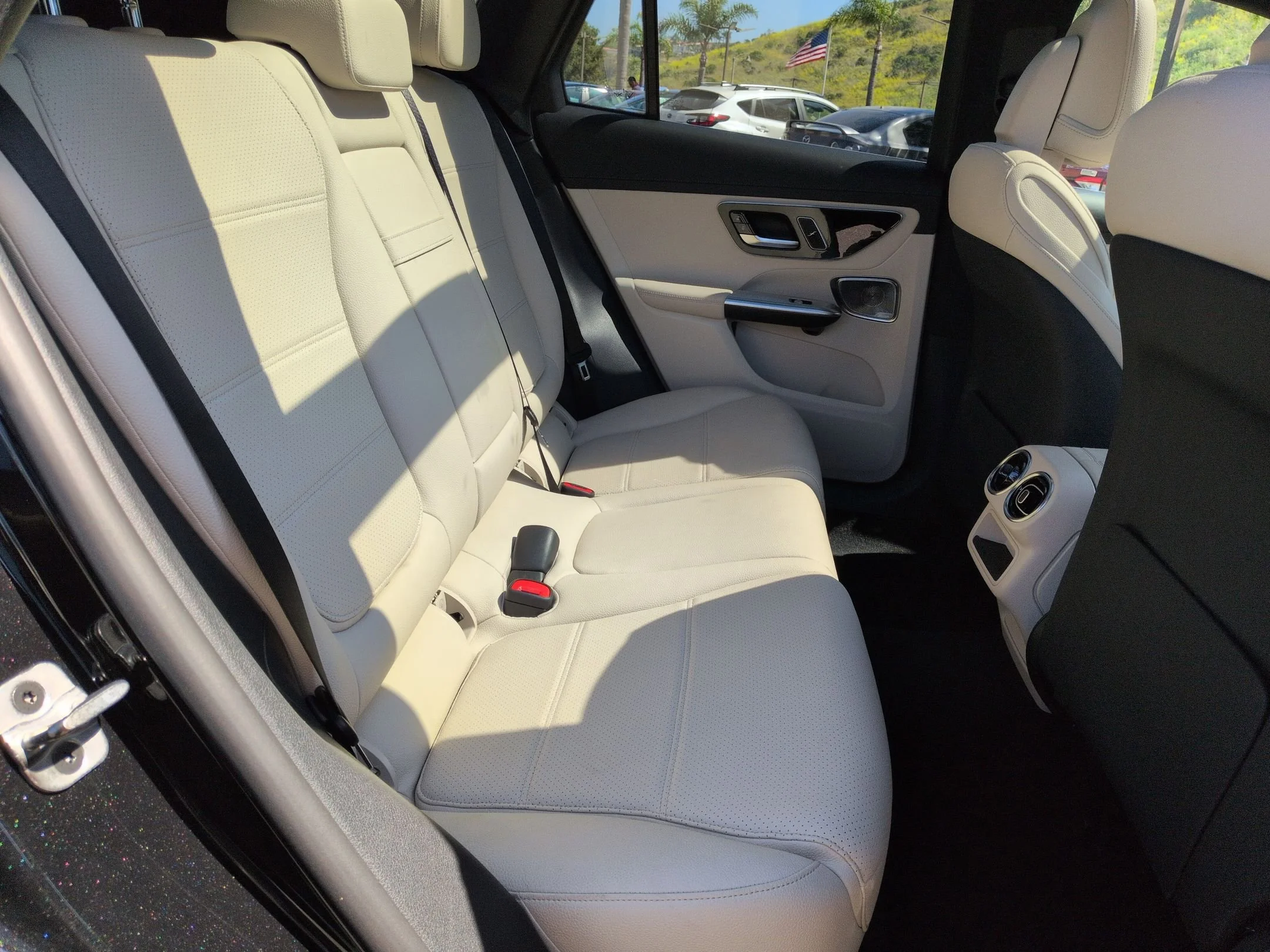 2023 Mercedes-Benz GLC GLC 300 - Photo 28