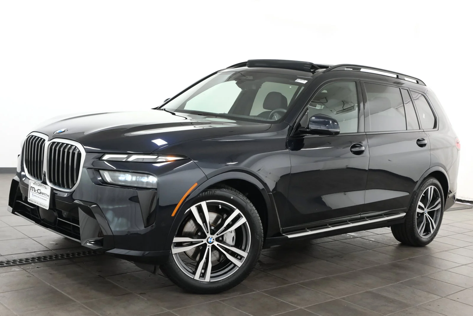 2025 BMW X7 40i