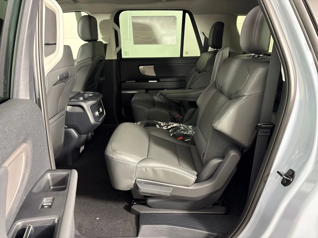 New 2026 Gray Ford Active image 31