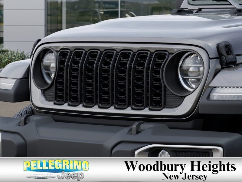 New 2026 Granite Crystal Metallic Clearcoat Jeep Sahara image 11