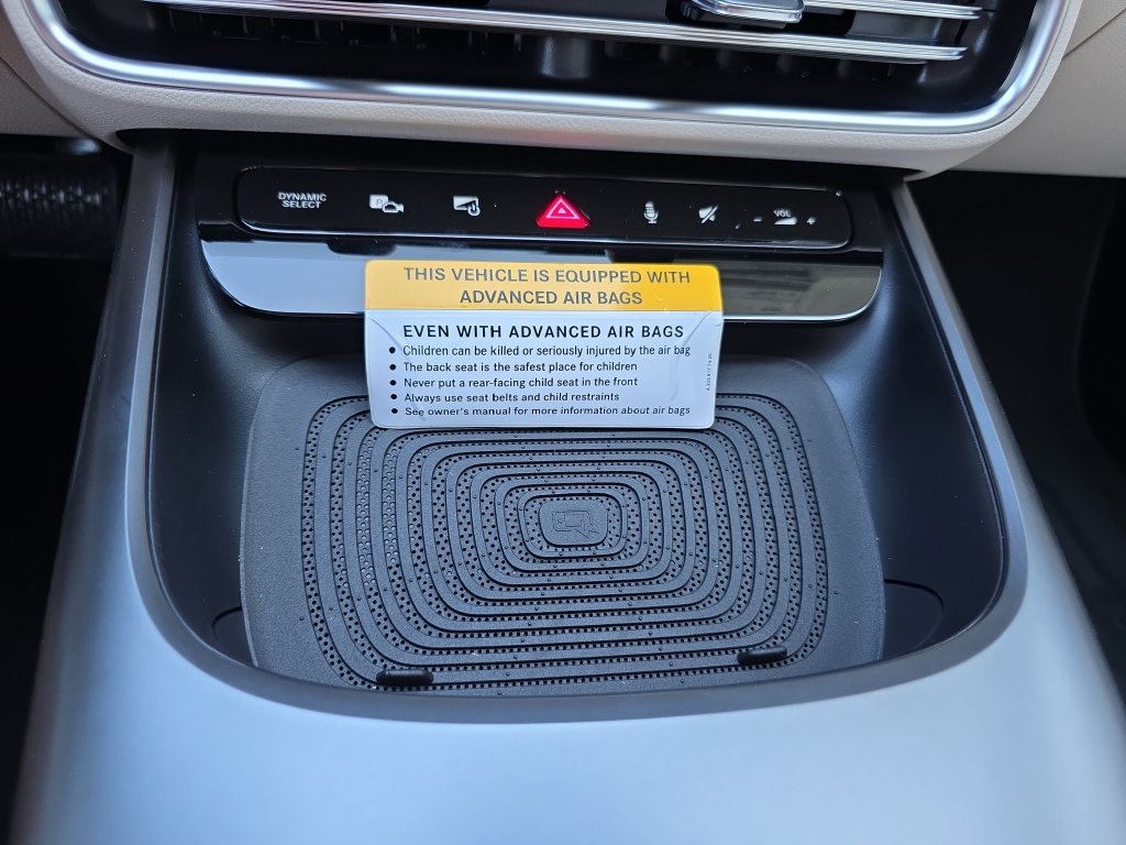 New 2027 Silver Mercedes-Benz CLA 220 image 24