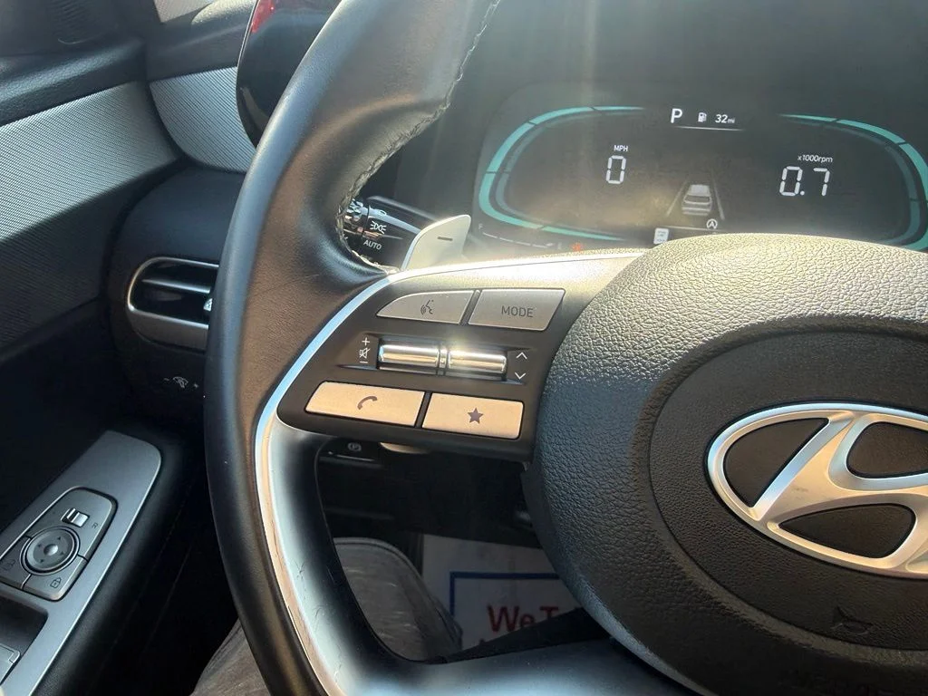 Certified Used 2025 Silver Hyundai SEL image 21
