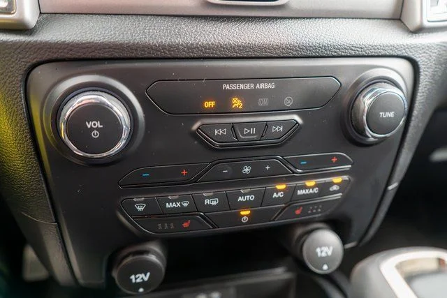Used 2023 Black Ford XLT image 21