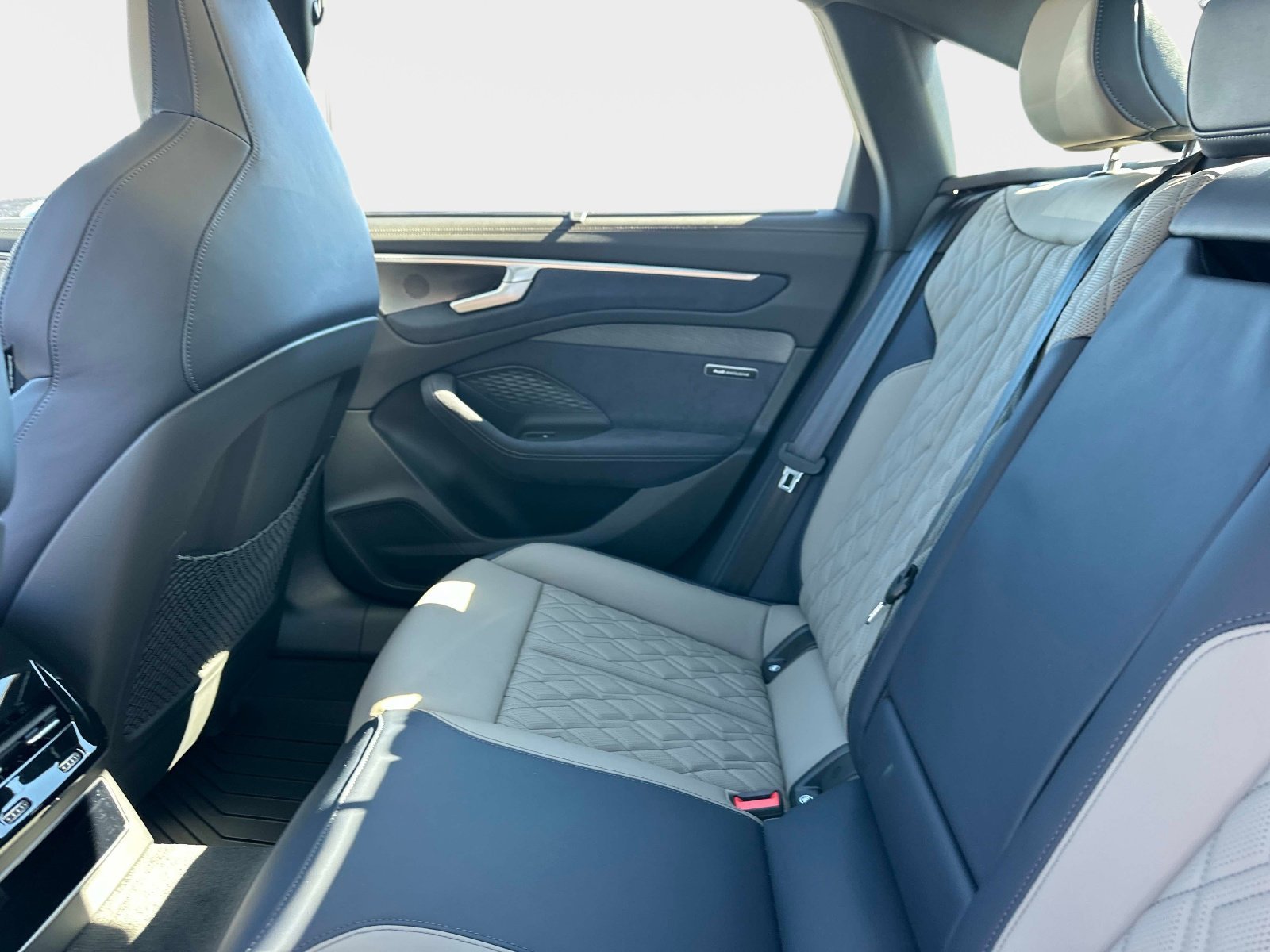 2026 Audi A6 Prestige - Photo 12