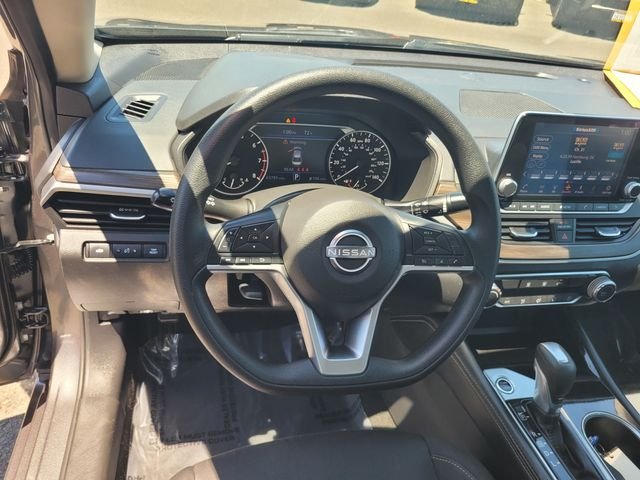 Used 2023 Gray Nissan 2.5 SV image 30