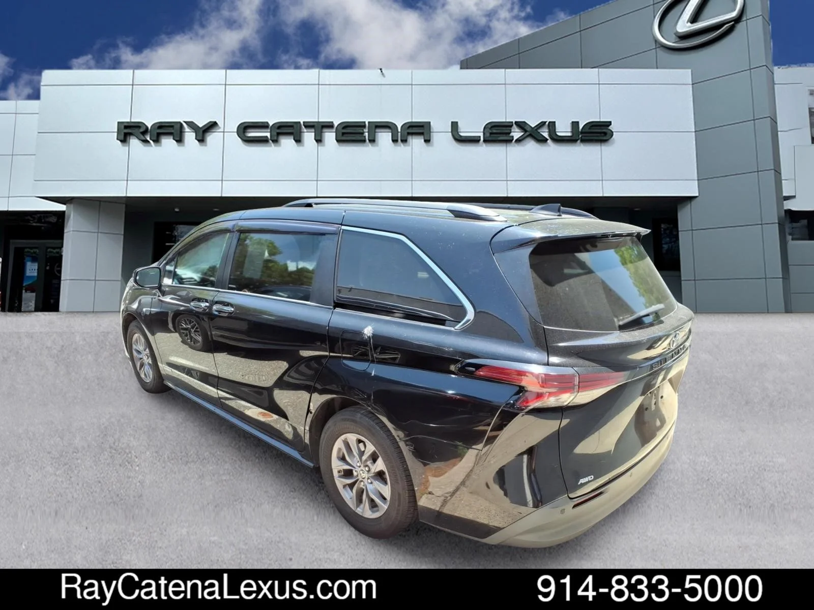 Used 2021 Midnight Black Metallic Toyota 4D Passenger Van image 4