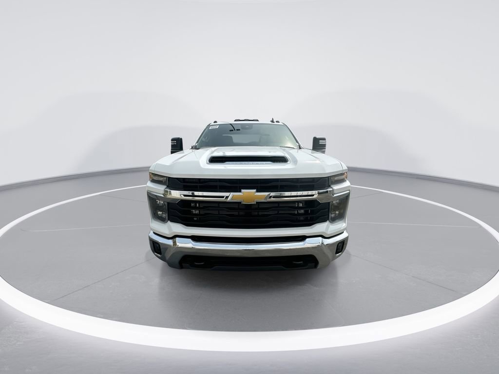 New 2026 Summit White Chevrolet LT image 3