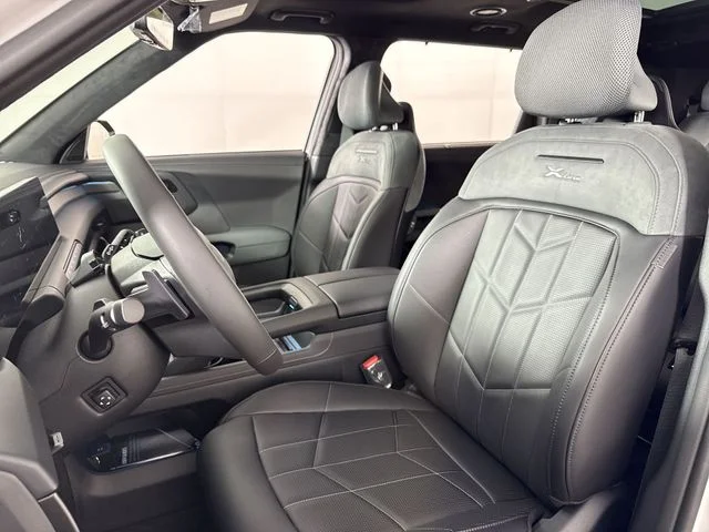 New 2027 Glacial White Pearl Kia X-LINE SX PRESTIGE image 11
