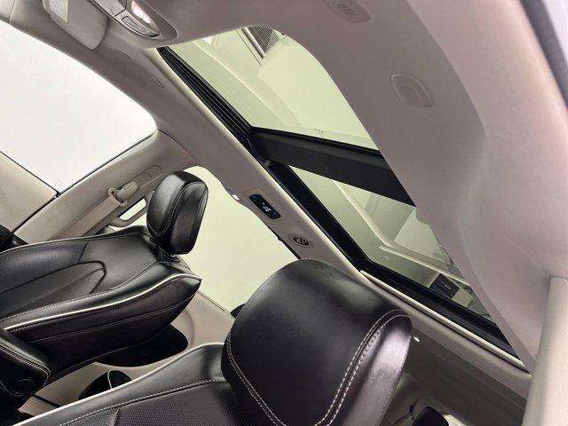 2024 Chrysler Pacifica Limited - Photo 7