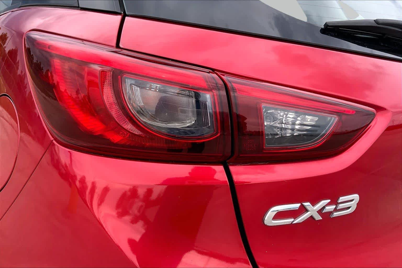 Used 2016 Soul Red Metallic Mazda Grand Touring image 28