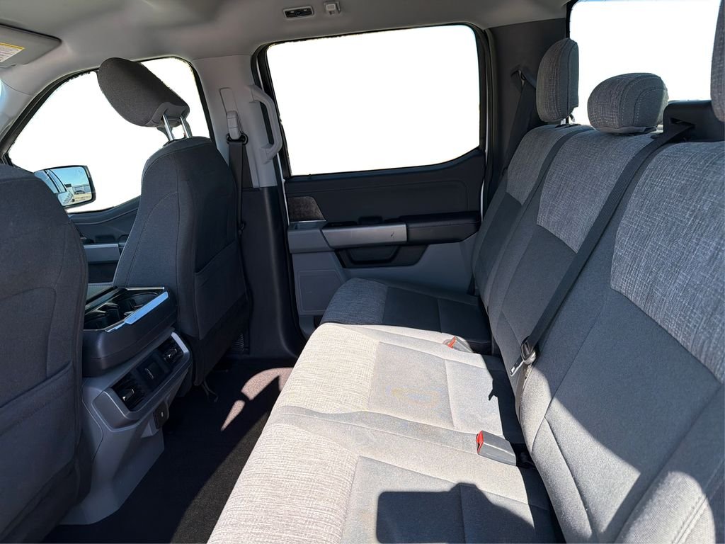 Used 2021 Oxford White Ford XLT image 11