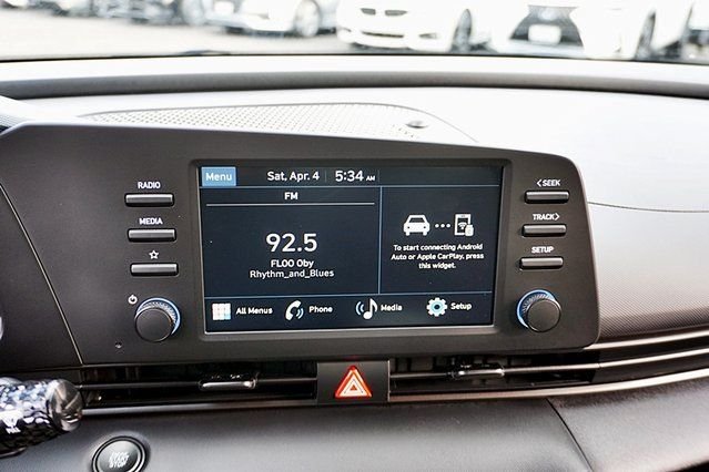 Used 2026 White Hyundai SEL Sport image 22