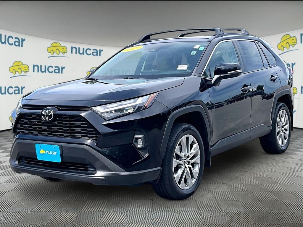 Used 2022 Black Toyota XLE Premium image 3