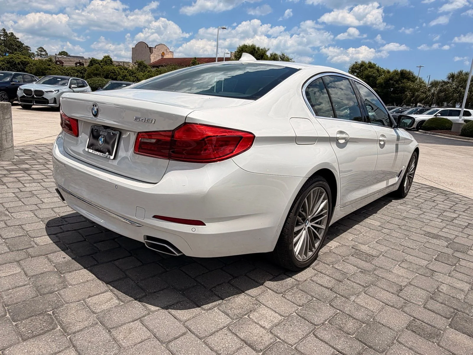 Used 2020 Mineral White Metallic BMW 540i image 9