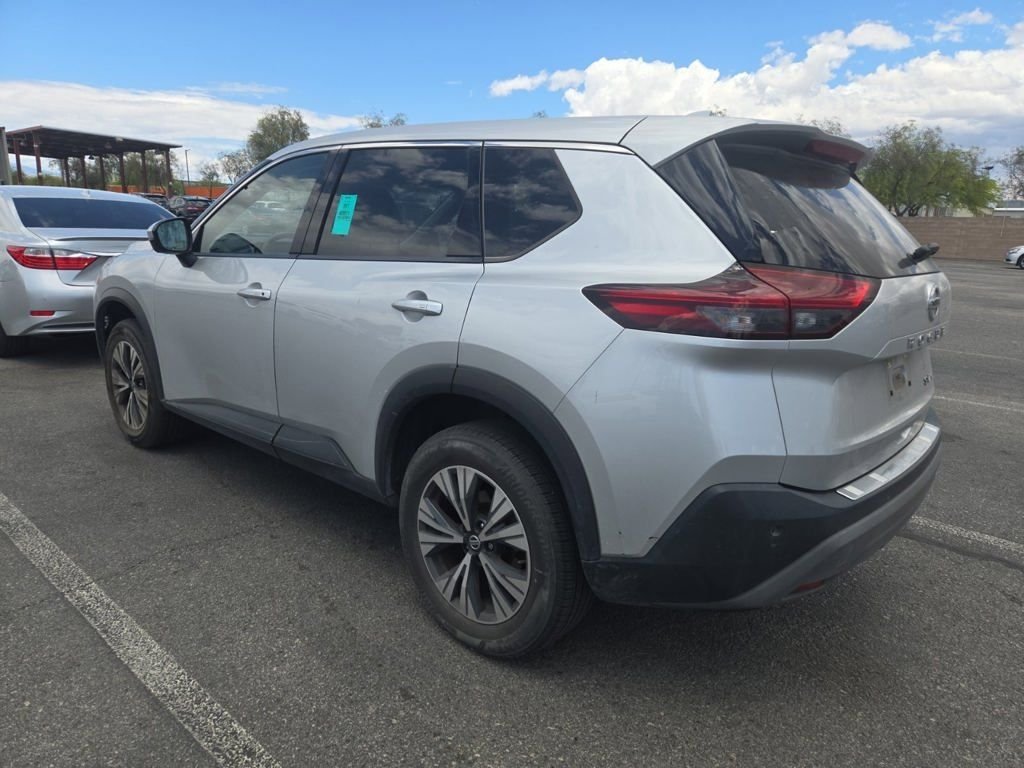 Used 2021 Silver Nissan SV image 4