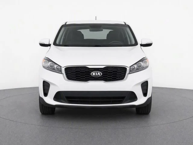 Used 2019 Snow White Pearl Kia L image 5