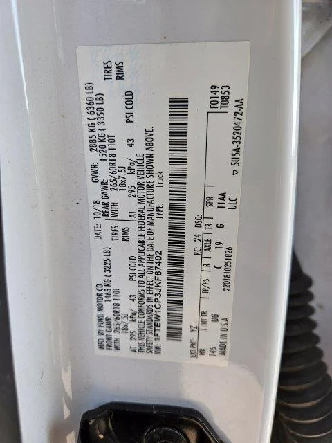 Used 2018 White Ford XL image 29