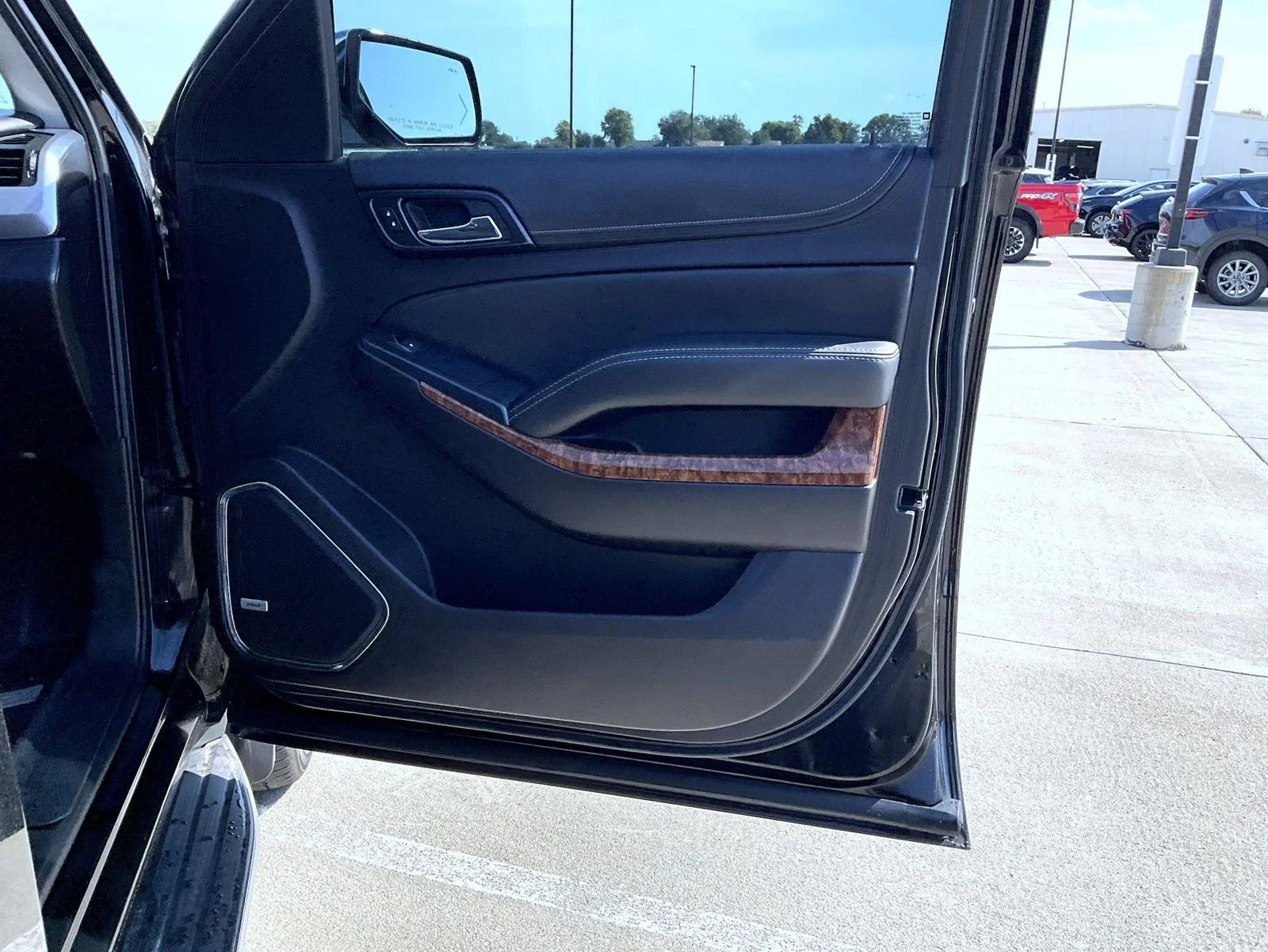Used 2017 Black Chevrolet Premier image 17