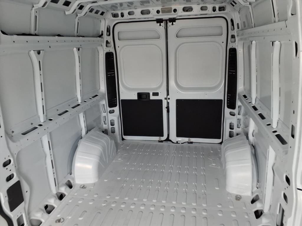 New 2026 Bright White Clear-Coat Exterior Paint RAM High Roof image 11