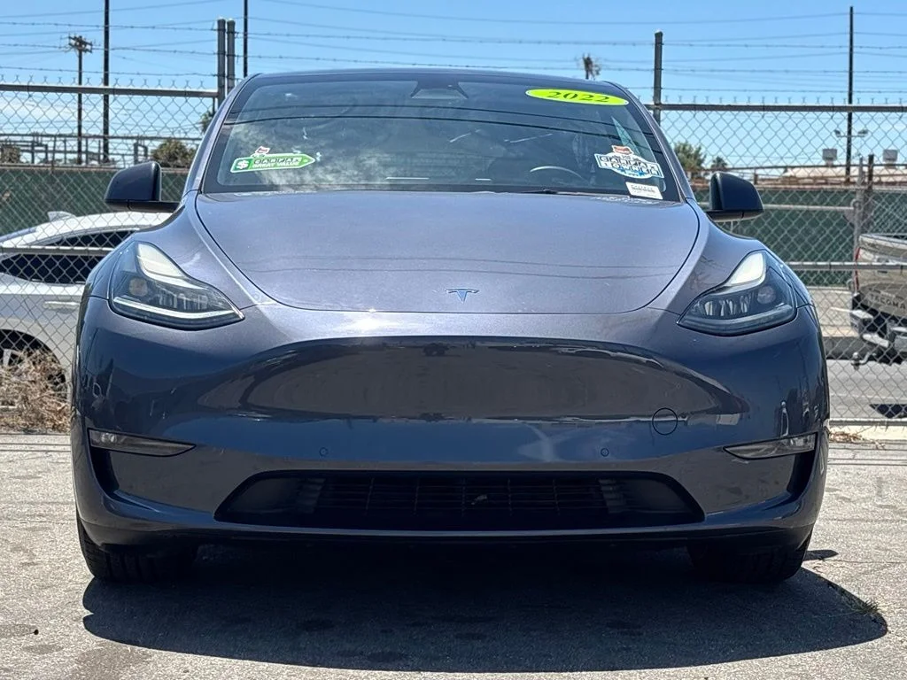Used 2022  Tesla Performance image 5