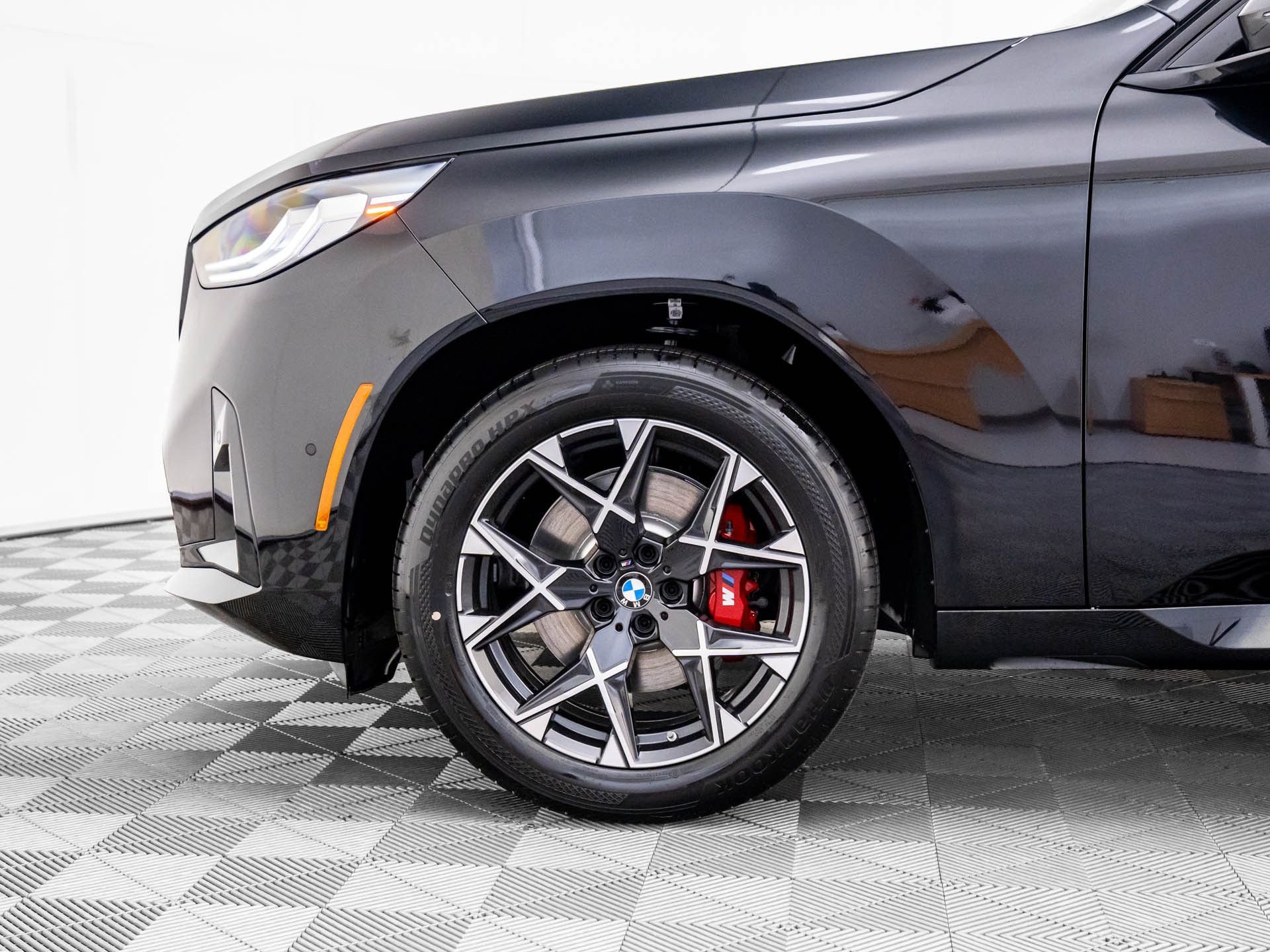 New 2026 Black Sapphire Metallic BMW 30 xDrive image 34