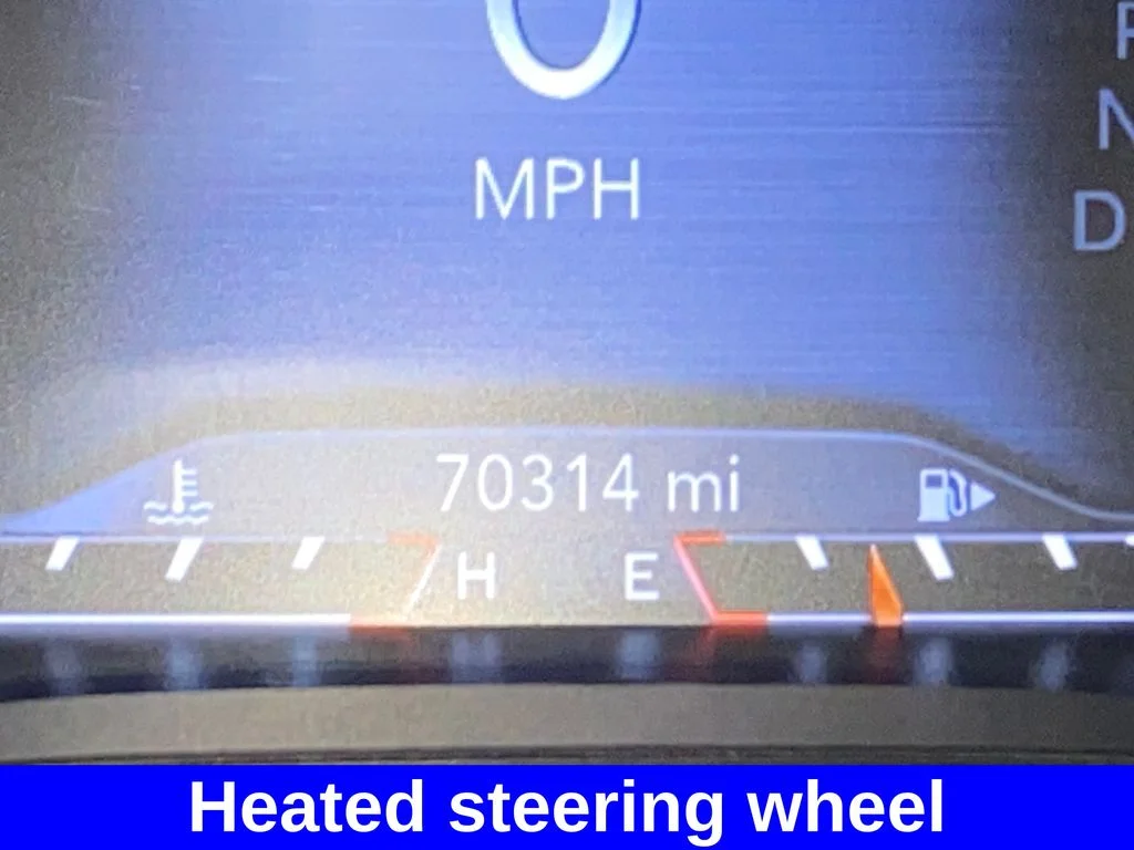 Used 2020 Silver Jeep Limited image 20