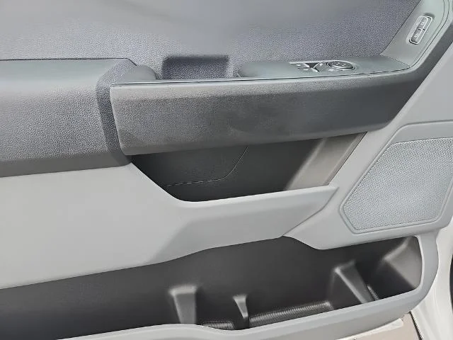 New 2026 Oxford White Ford F-250® XL image 34