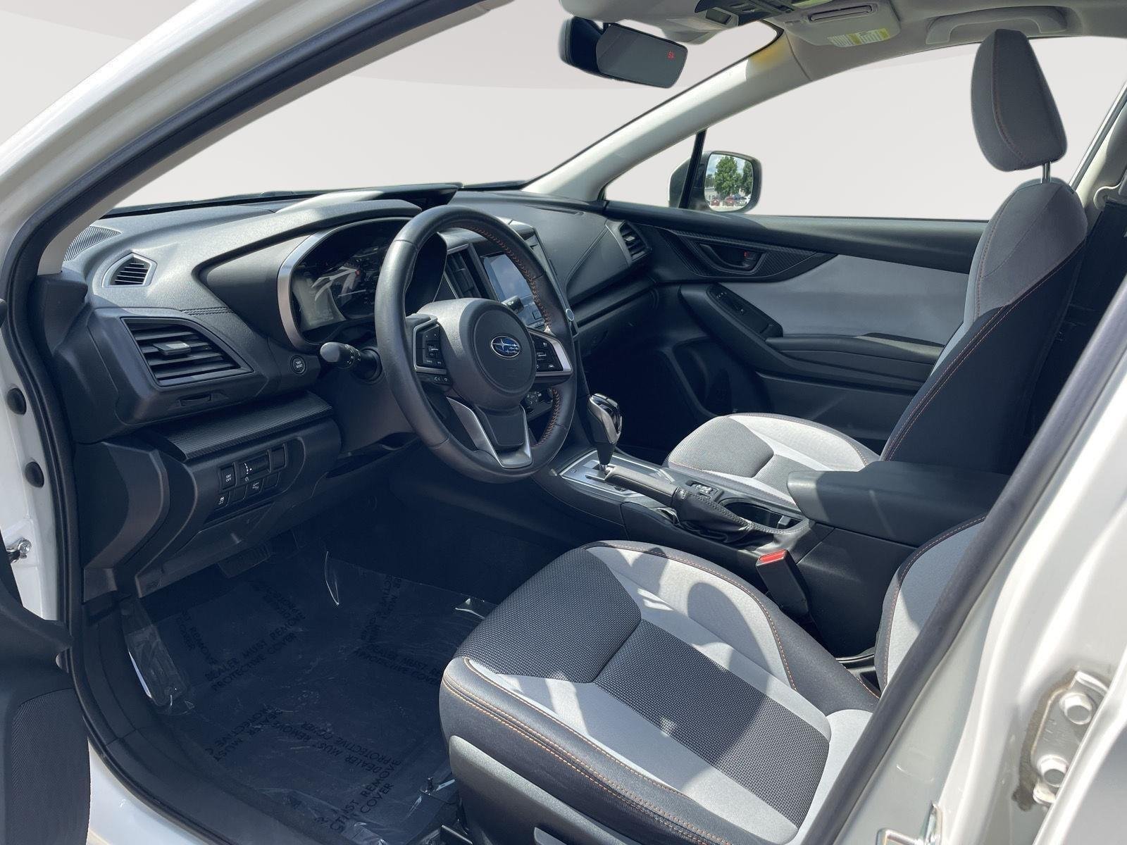 Used 2018 Crystal White Pearl Subaru Premium image 3