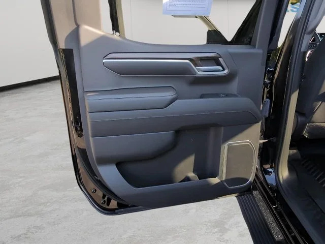 Used 2022 Black Chevrolet LT image 37