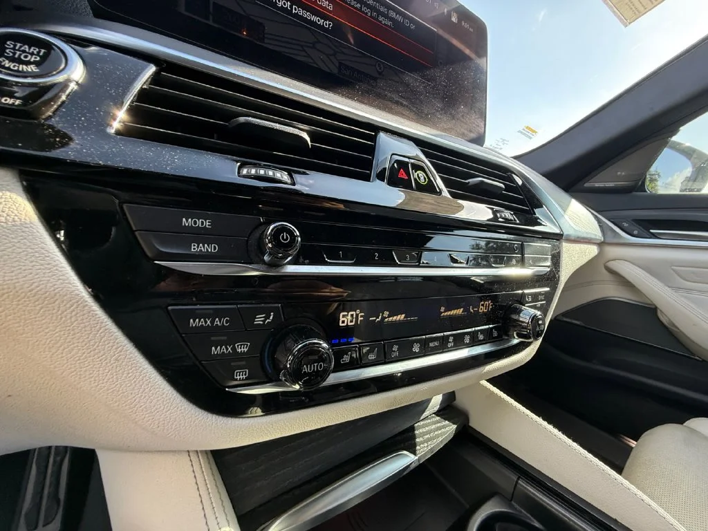 Used 2023 Black BMW 530i image 23