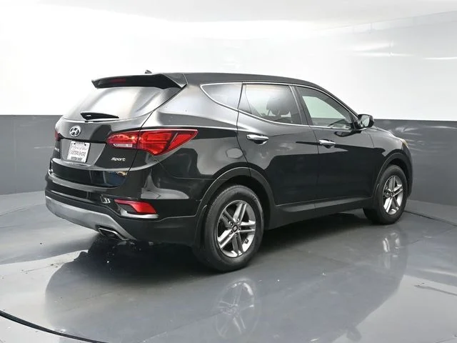 Used 2018 Black Hyundai 2.4 Base image 7