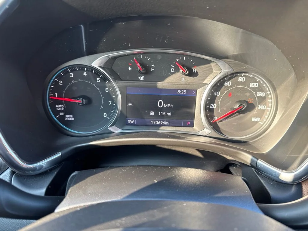 Used 2020 Summit White Chevrolet Premier image 17