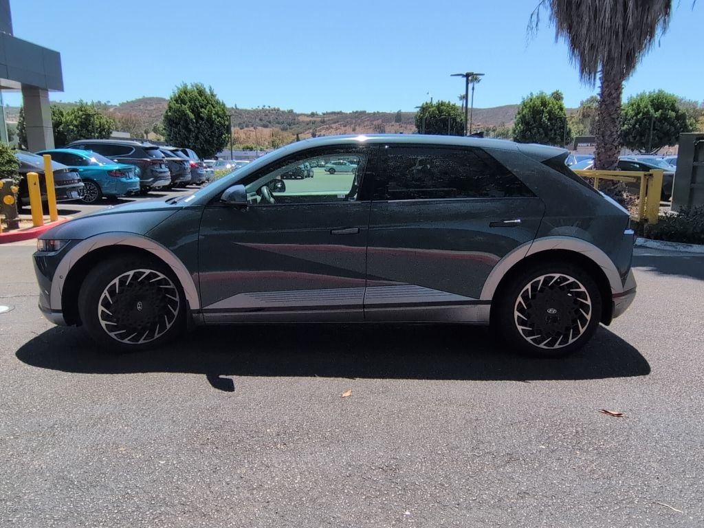 Certified Used 2023 Green Hyundai Limited image 4