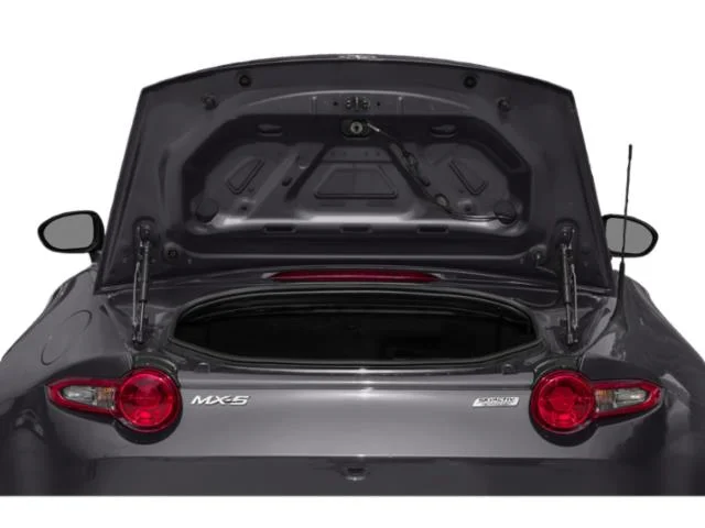 Used 2020 Arctic White Mazda Club image 6