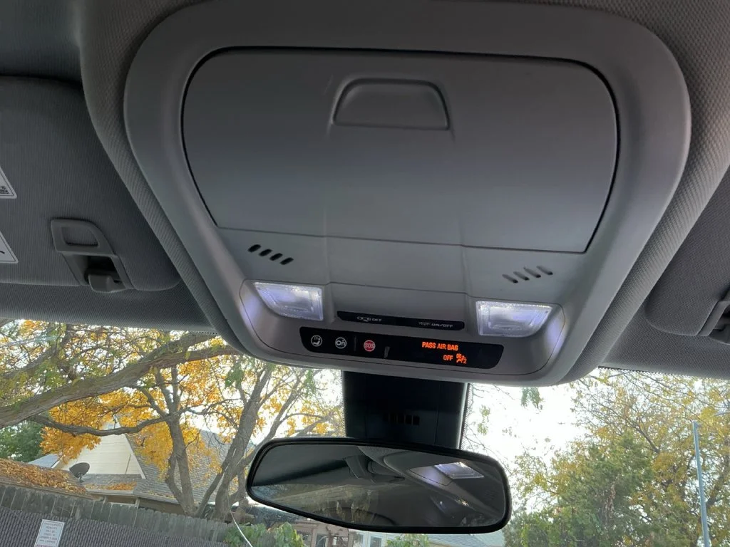 Used 2020 SUMMIT WHITE Chevrolet LT image 35