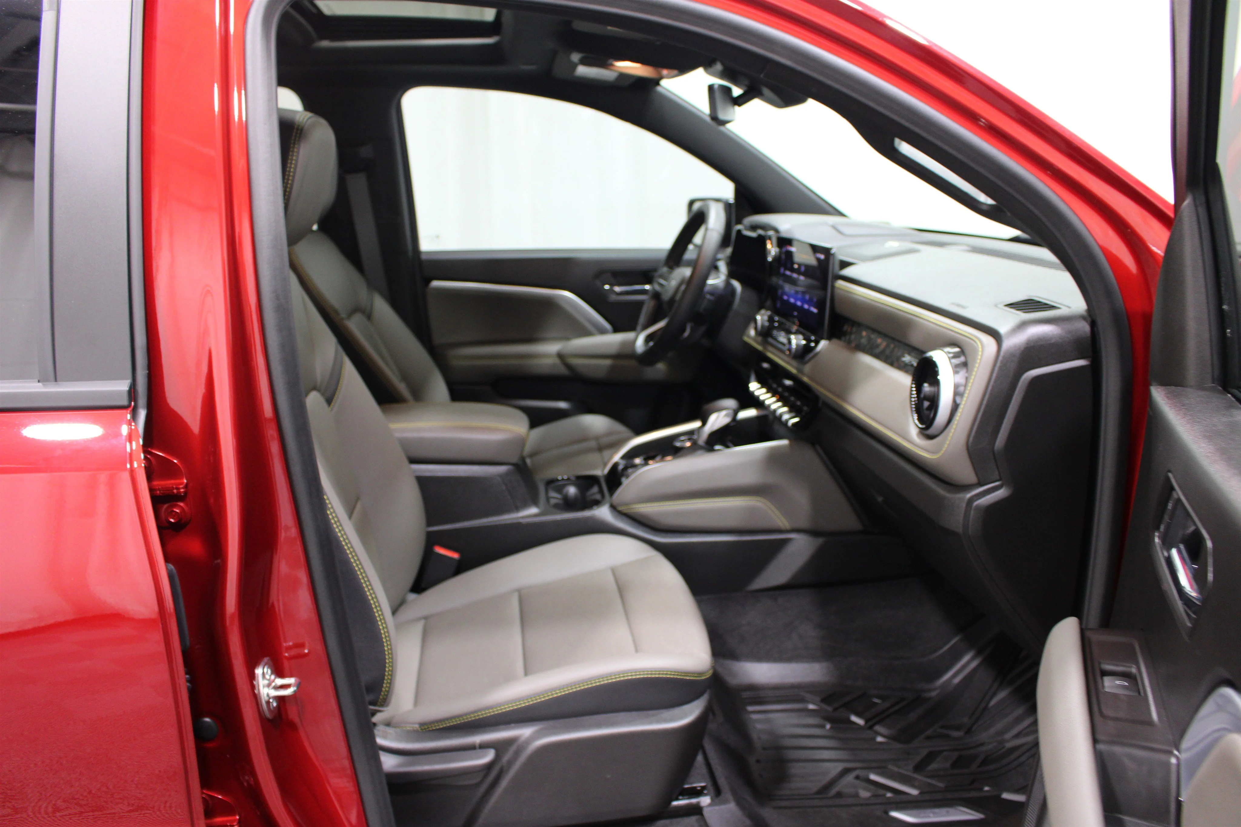 2026 Chevrolet Colorado ZR2 - Photo 26
