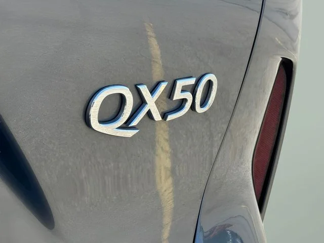 Used 2022 Gray INFINITI ESSENTIAL image 31