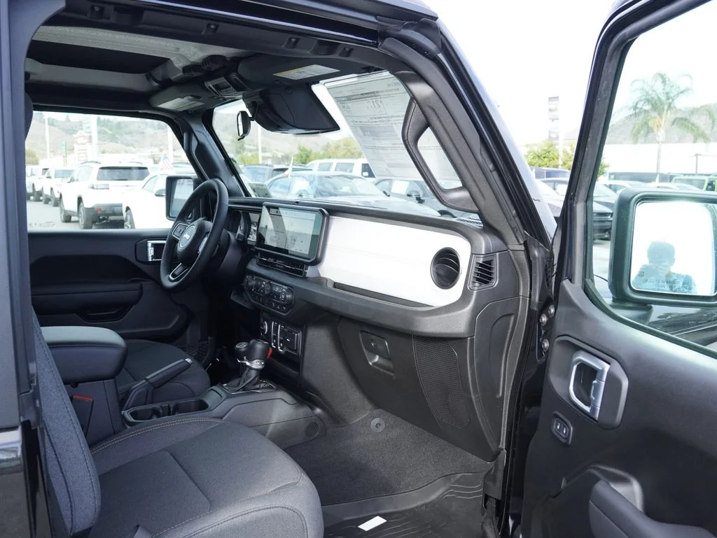 New 2026 Black Clear-Coat Exterior Paint Jeep Sport S image 28