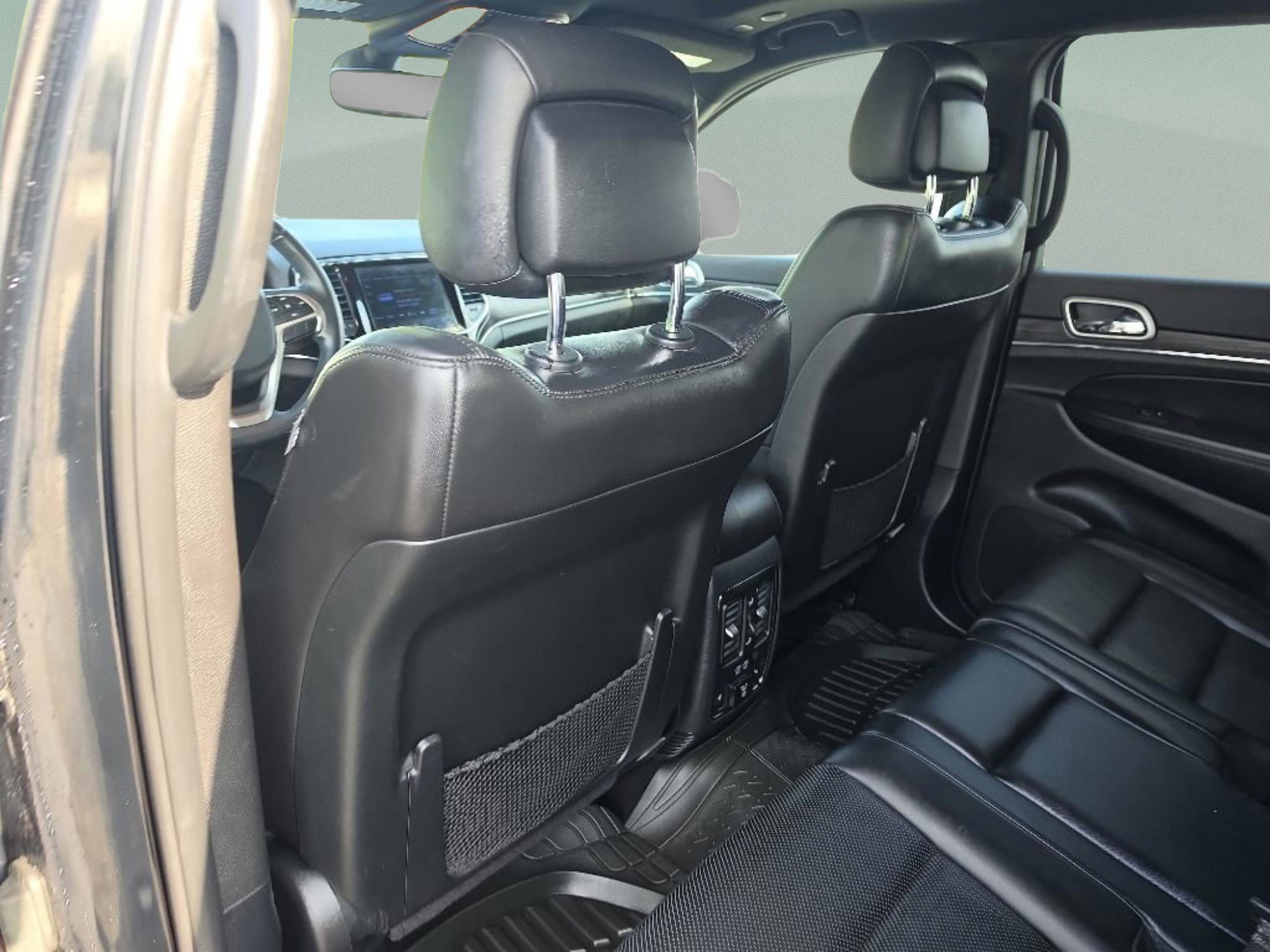 Used 2019 Black Jeep Limited 4x2 image 22
