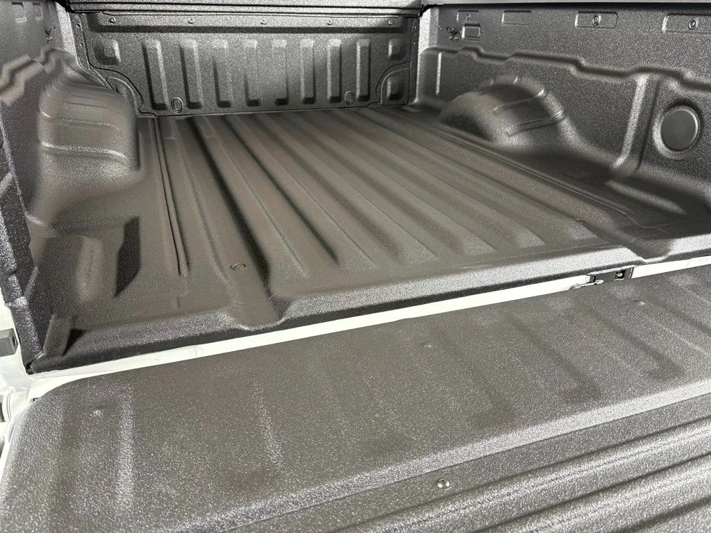 New 2026 Glacier White Nissan King Cab® S image 35