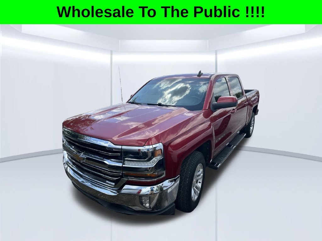 Used 2018 Red Chevrolet LT image 1