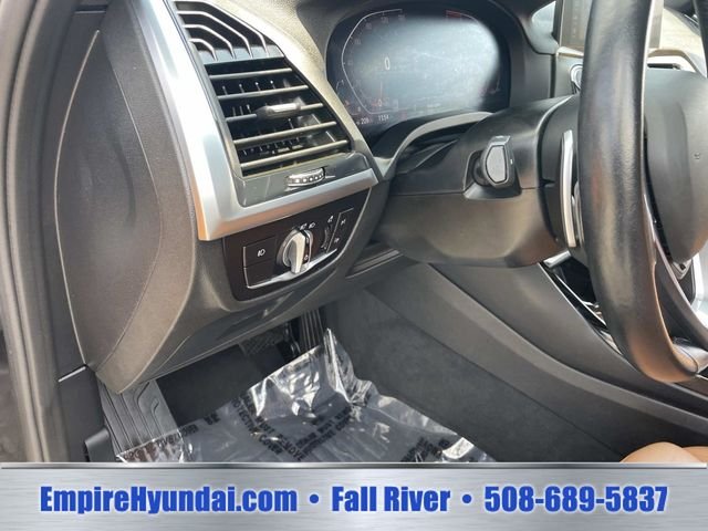Used 2021 Jet Black BMW xDrive30i image 22